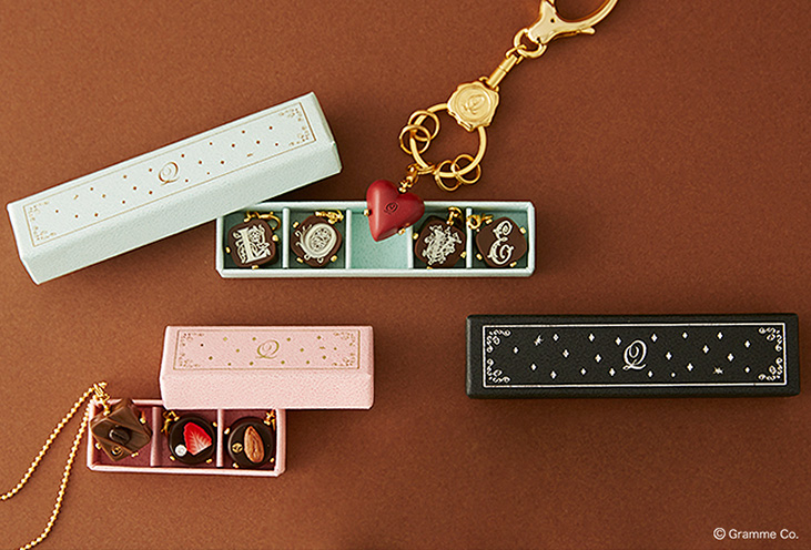 大切な方のイニシャルやメッセージを込めてプレゼントされる人も多いそう。